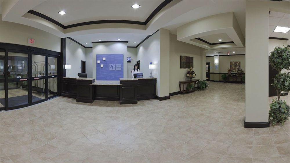 Holiday Inn Express & Suites Brownfield Luaran gambar
