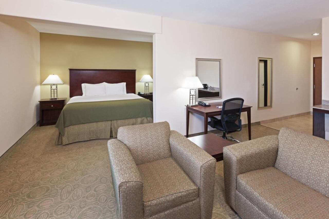 Holiday Inn Express & Suites Brownfield Luaran gambar